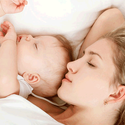 宝宝晚上不脱衣服睡觉可以吗？...